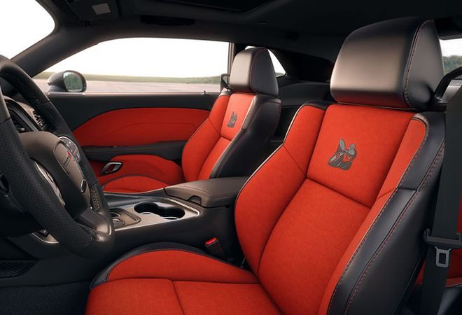 Dodge Challenger 2019 Максимально эффективные сиденья. Авто Премиум Груп