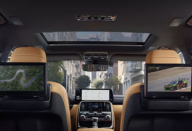 Lexus LX 2024 Развлекательная система для пассажиров заднего ряда. Авто Премиум Груп