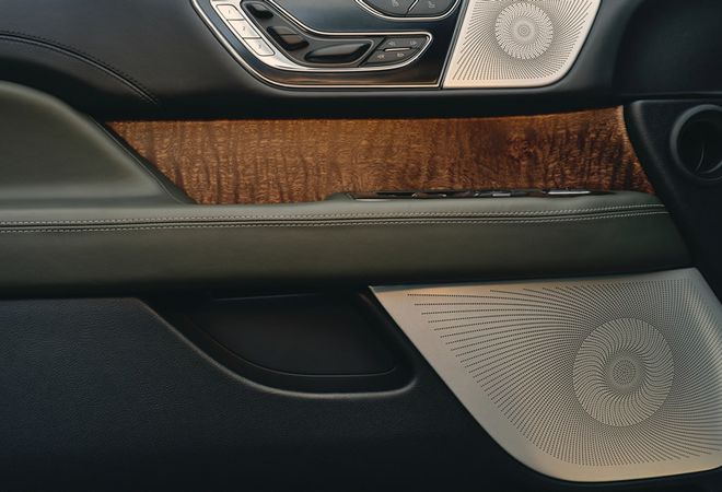 Lincoln Navigator 2024 Аудиосистема REVEL ULTIMA 3D. Авто Премиум Груп