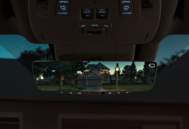Toyota Sienna 2022 Цифровое салонное зеркало. Авто Премиум Груп