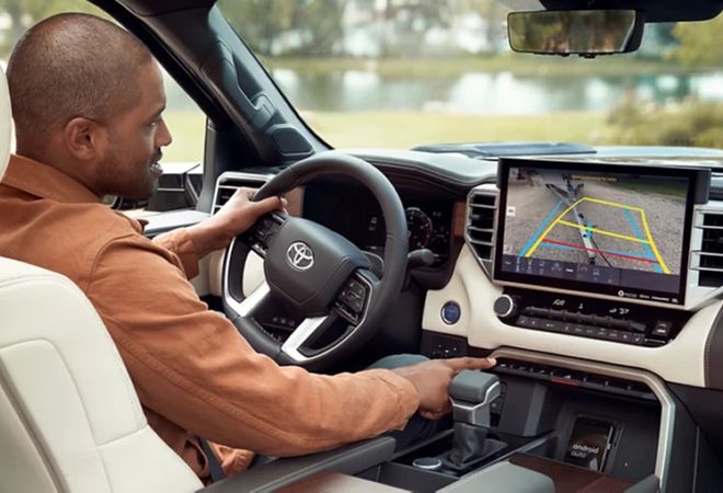 Toyota Tundra 2023 Новаторские технологии буксировки. Авто Премиум Груп