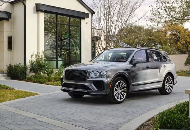 Bentley подняла двухцветную окраску на новый уровень