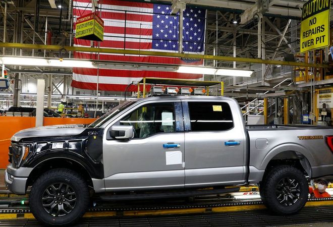 Канада вводит ответные пошлины в 25% на автомобили из США