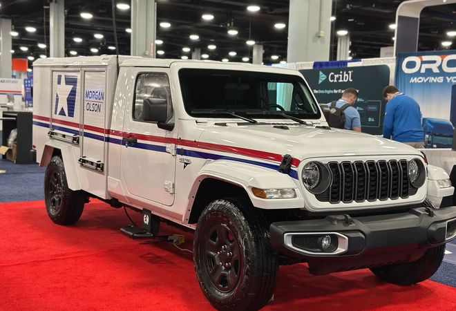 Jeep Gladiator в образе культового почтового джипа