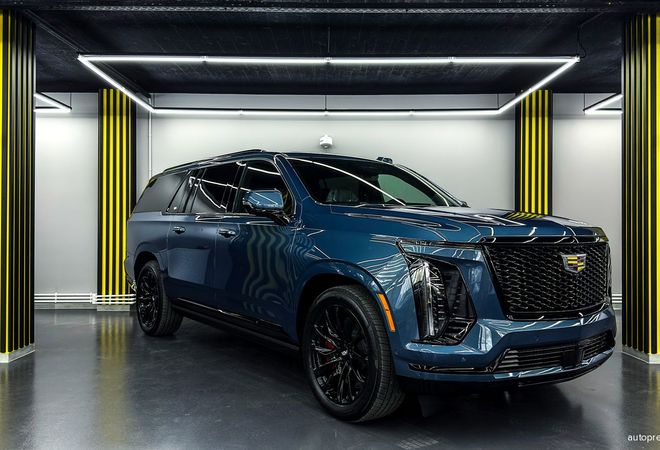 Люксовый флагман Cadillac уже в Москве!