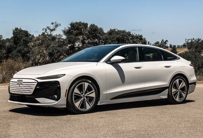 Самым продаваемым Audi стал электромобиль