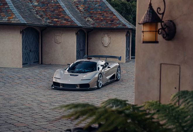 Самый дорогой новый автомобиль