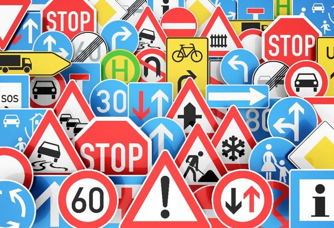 В России появятся 60 новых дорожных знаков