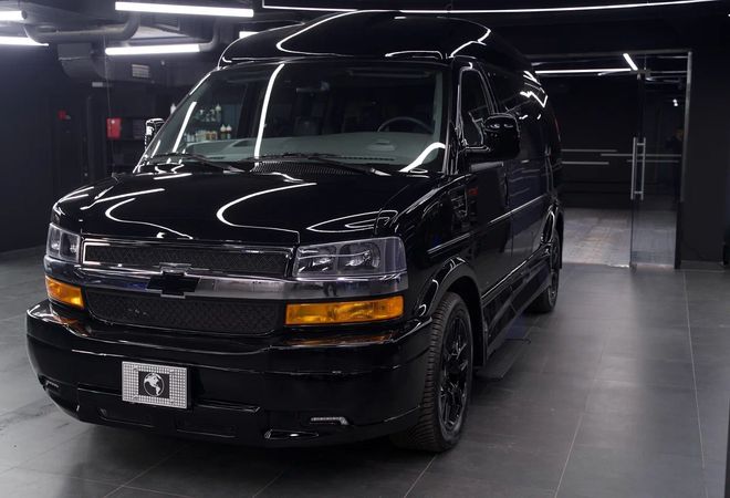 Люксовый американский автобус уже в Москве!