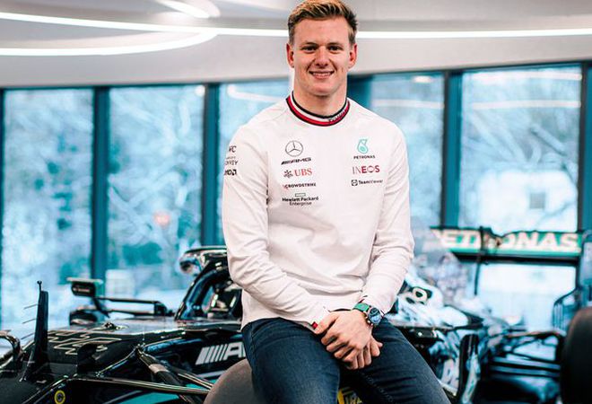 Мик Шумахер присоединился к Mercedes в F1