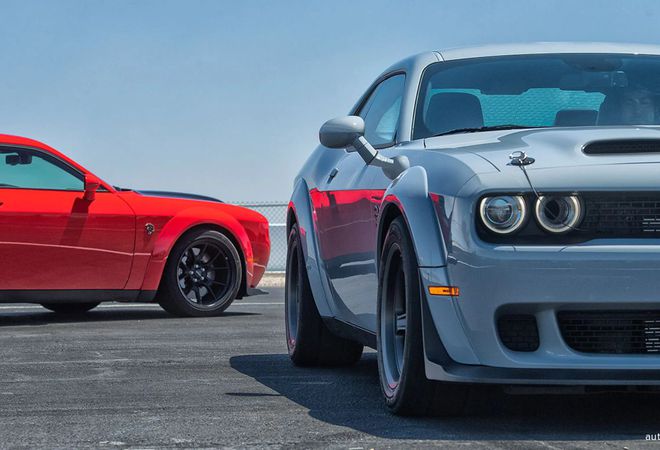 Challenger снова обходит Mustang и Camaro!