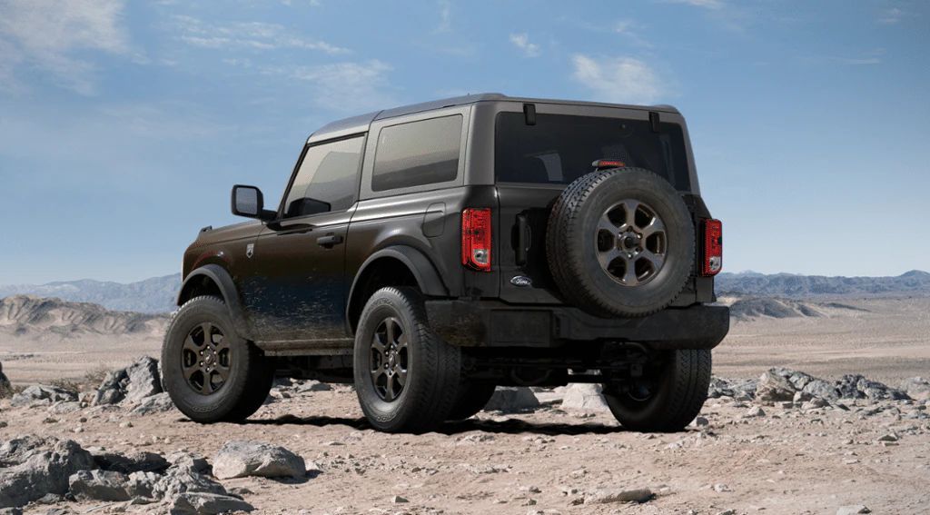 Ford Bronco Big Bend™ (двухдверная кабина) 2022 2.3 L4 Ti-VCT EcoBoost® Бензин 10 ст АКПП Полный  