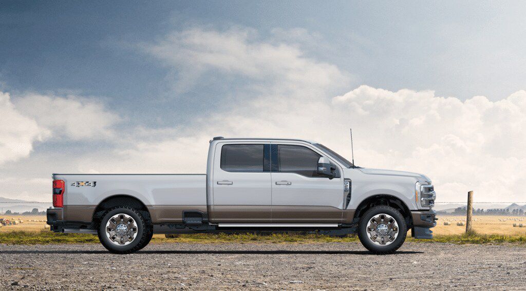 Ford F-250 King Ranch 2023 6.7 V8 OHV Power Stroke® Turbo Diesel Дизель 10-ст АКПП Полный Двойная кабина/Длинный кузов 