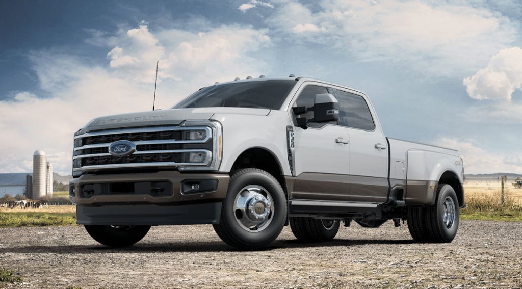 Ford F-350 King Ranch 2023 6.7 V8 OHV Power Stroke® Turbo Diesel Дизель 10-ст АКПП Полный Двойная кабина/Длинный кузов (DRW)