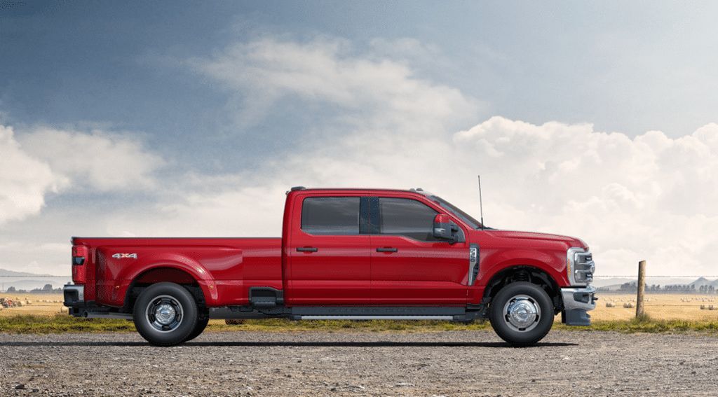 Ford F-350 Lariat 2023 6.7 V8 High Output Power Stroke® Turbo Diesel Дизель 10-ст АКПП Полный Двойная кабина/Длинный кузов (DRW)