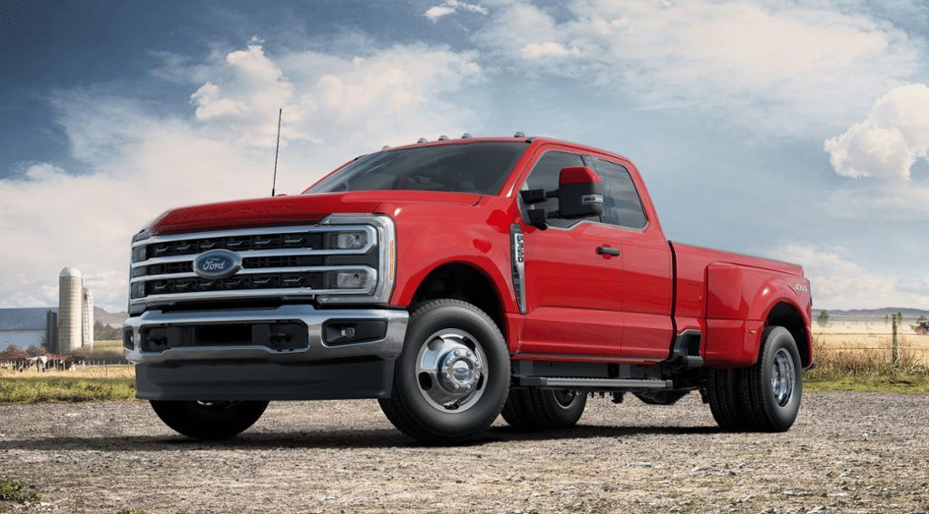 Ford F-350 Lariat 2023 6.7 V8 OHV Power Stroke® Turbo Diesel Дизель 10-ст АКПП Полный Полуторная кабина/Длинный кузов (DRW)