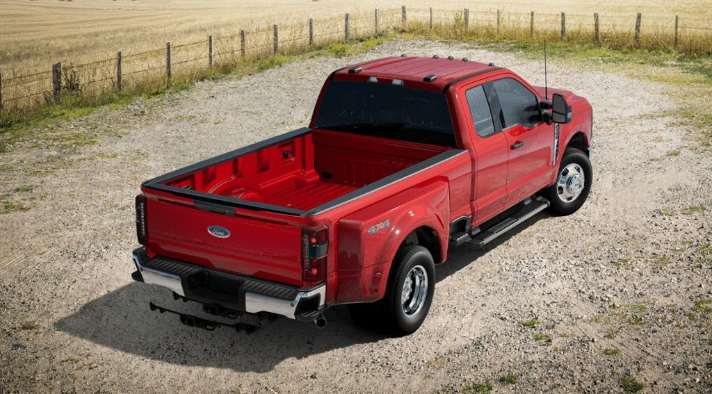 Ford F-350 Lariat 2023 6.7 V8 OHV Power Stroke® Turbo Diesel Дизель 10-ст АКПП Полный Полуторная кабина/Длинный кузов (DRW)