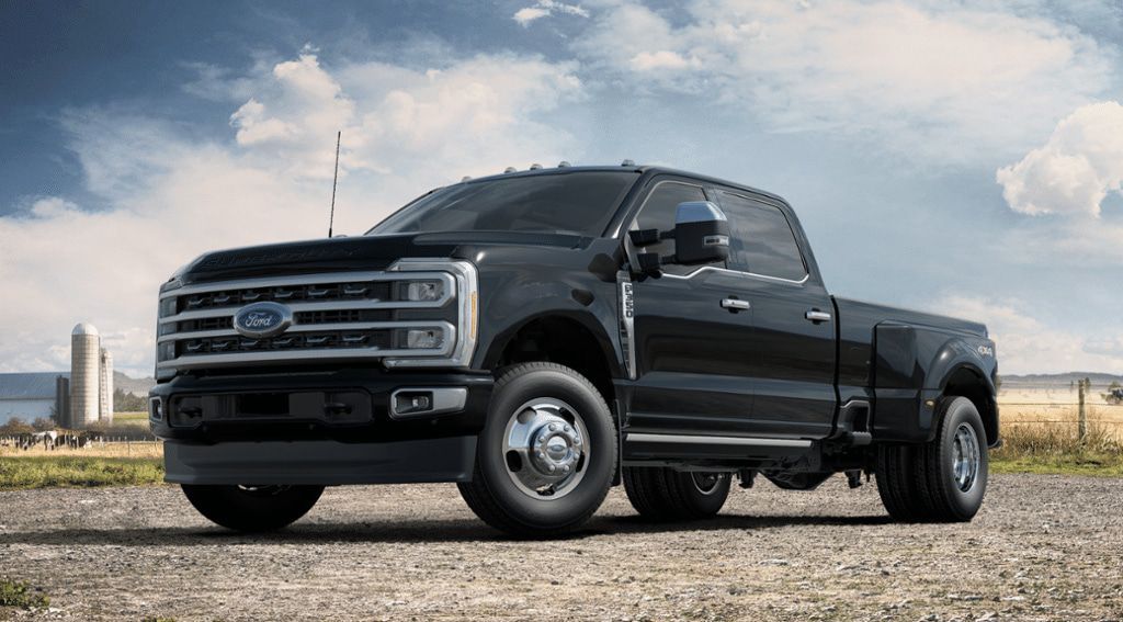 Ford F-350 Platinum 2023 7.3 V8 2V DEVCT PFI Бензин 10-ст АКПП Полный Двойная кабина/Длинный кузов (DRW)
