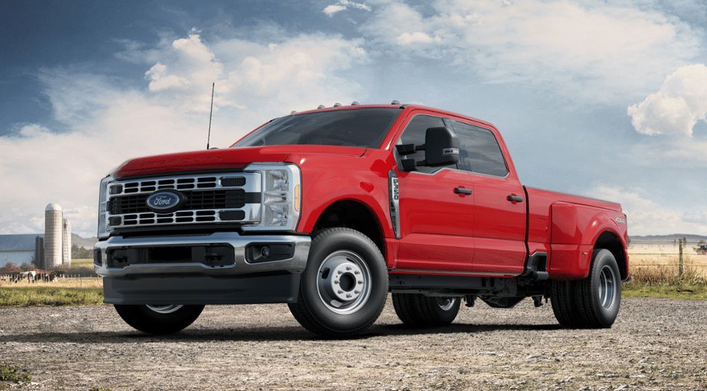 Ford F-350 XLT 2023 6.7 V8 OHV Power Stroke® Turbo Diesel Дизель 10-ст АКПП Задний Двойная кабина/Длинный кузов (DRW)