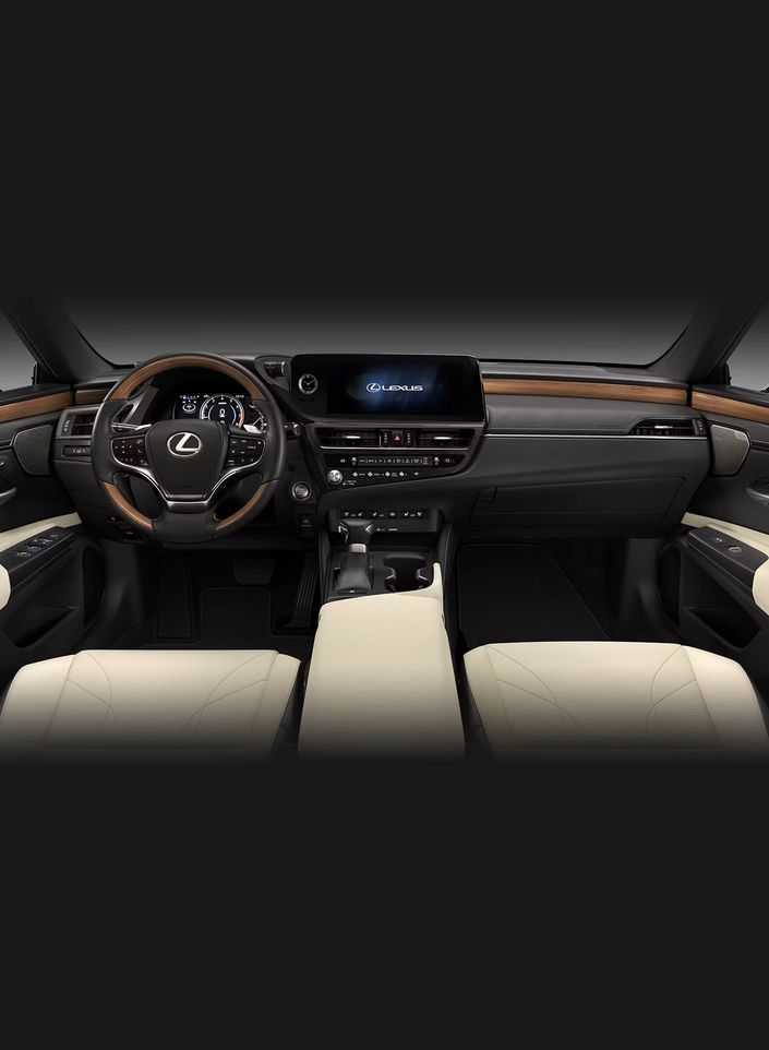 Lexus ES 250 Ultra Luxury 2025