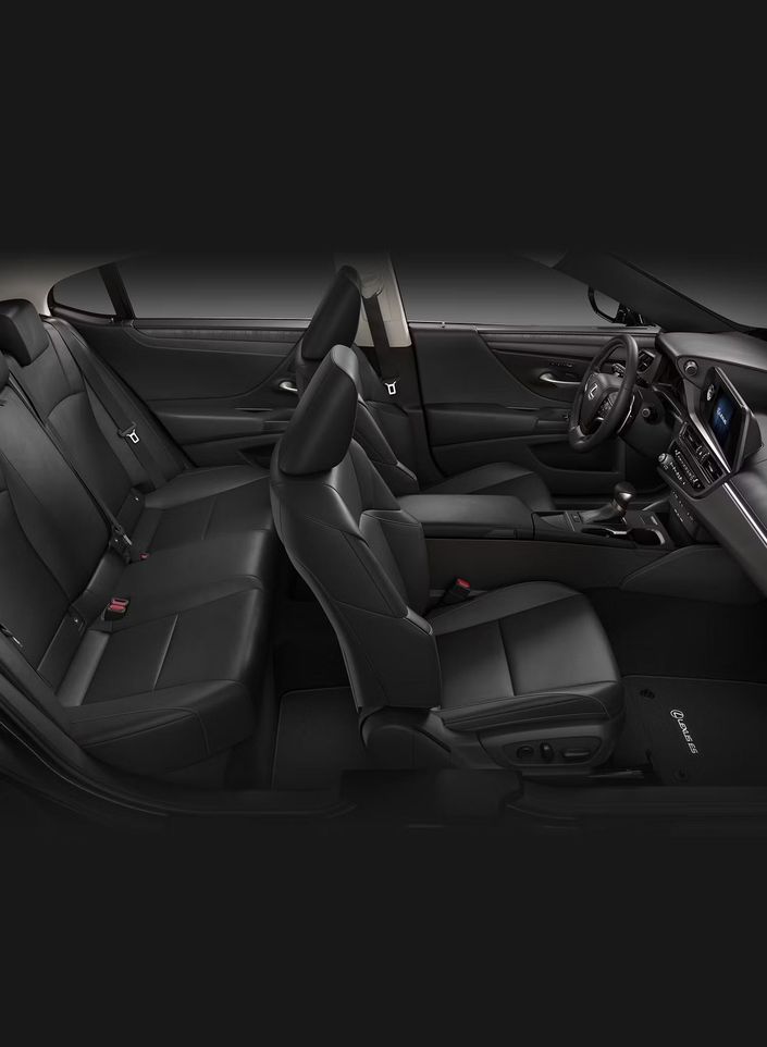 Lexus ES 300h F Sport Design 2025