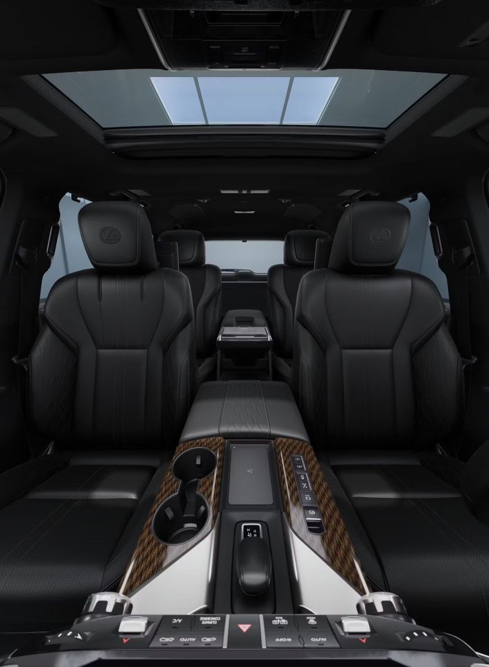 Lexus LX 700h Ultra Luxury 2025 3.4 V6 Twin-turbo VVT-iE Hybrid Бензин/электричество 10 ст АКПП Полный  
