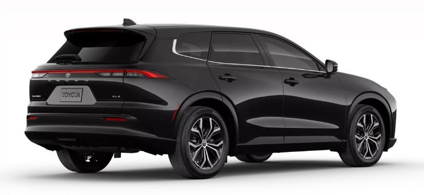 Toyota Crown Signia XLE 2025