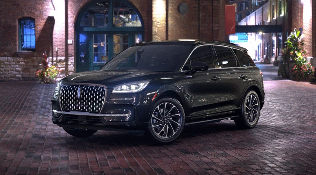 Lincoln Corsair Grand Touring 2026 2.5 L4 i-VCT Atkinson Бензин/электричество ECVT Полный  