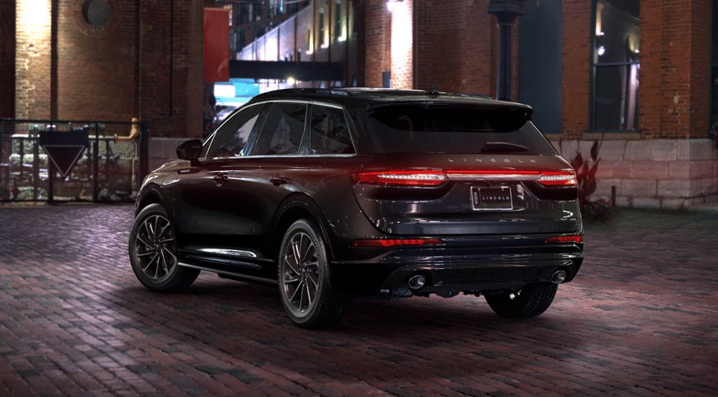 Lincoln Corsair Grand Touring 2026 2.5 L4 i-VCT Atkinson Бензин/электричество ECVT Полный  