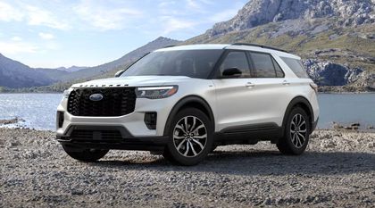 Ford Explorer ST-Line 2025