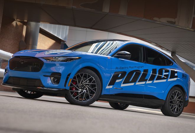 Полицейский Ford Mustang Mach-E GT