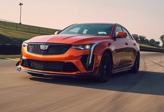 Cadillac CT4 2026