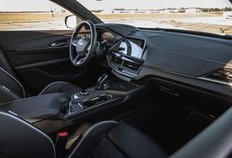 Cadillac CT4 2026