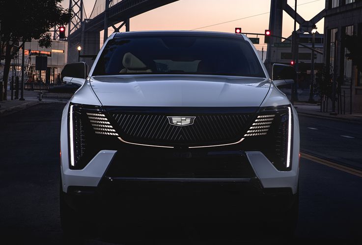 Cadillac Escalade IQ 2025 Гармония света. Авто Премиум Груп
