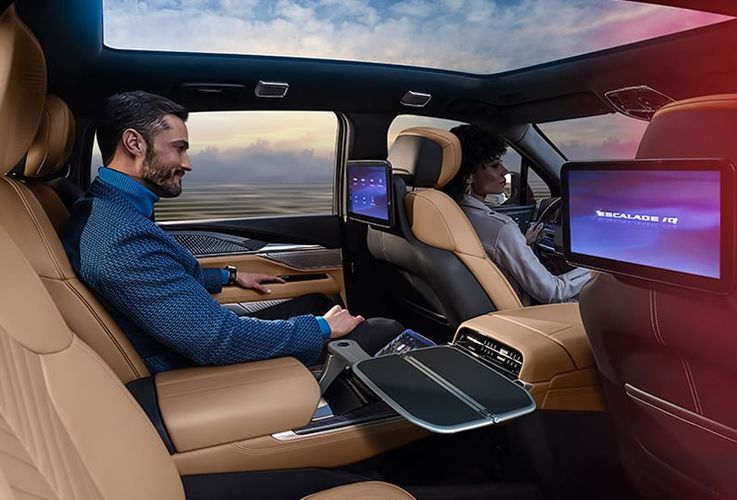 Cadillac Escalade IQ 2025 Изысканный интерьер. Авто Премиум Груп
