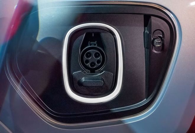 Cadillac Escalade IQ 2025 Все о зарядке. Авто Премиум Груп