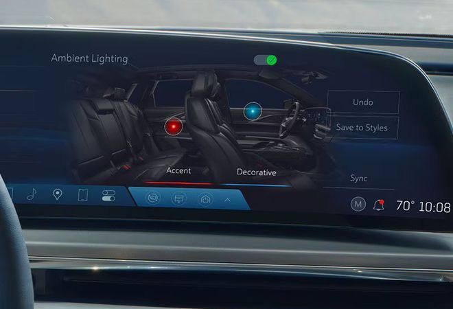 Cadillac Lyriq 2025 Потрясающее освещение салона. Авто Премиум Груп