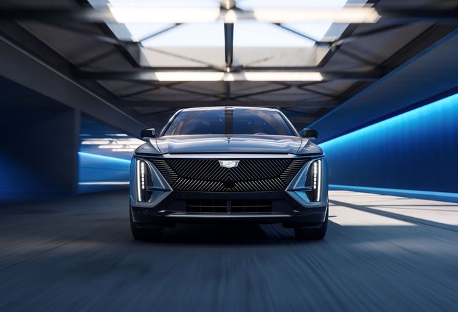 Cadillac Lyriq 2025 Базовые функции системы безопасности. Авто Премиум Груп