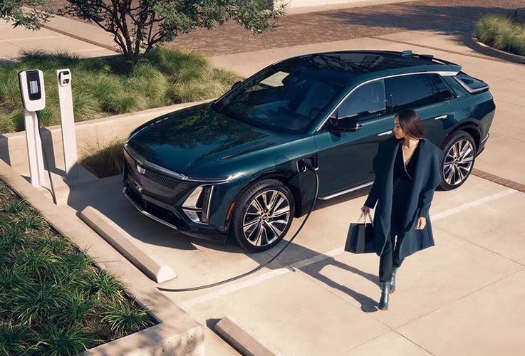 Cadillac Lyriq 2025 Зарядка и дальность хода. Авто Премиум Груп