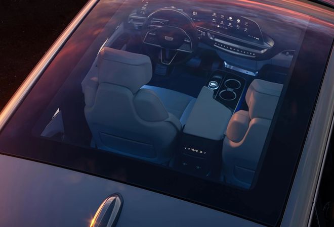 Cadillac Lyriq 2026 Панорамная крыша. Авто Премиум Груп