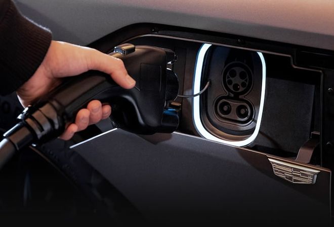 Cadillac Lyriq-V 2026 Зарядка. Авто Премиум Груп
