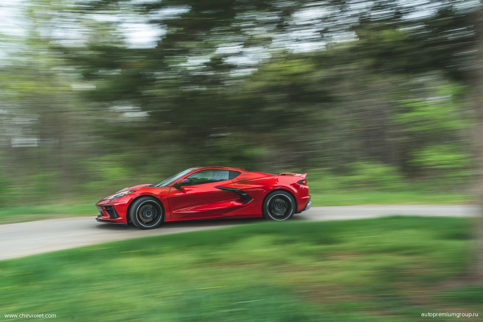 Купить новый Chevrolet Corvette Stingray 2024 в наличии и на заказ в