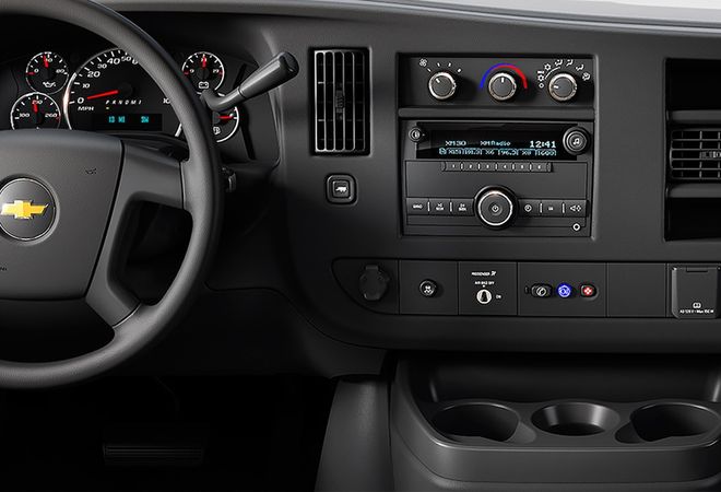 Chevrolet Express Cargo 2025 Розетки и USB порт. Авто Премиум Груп