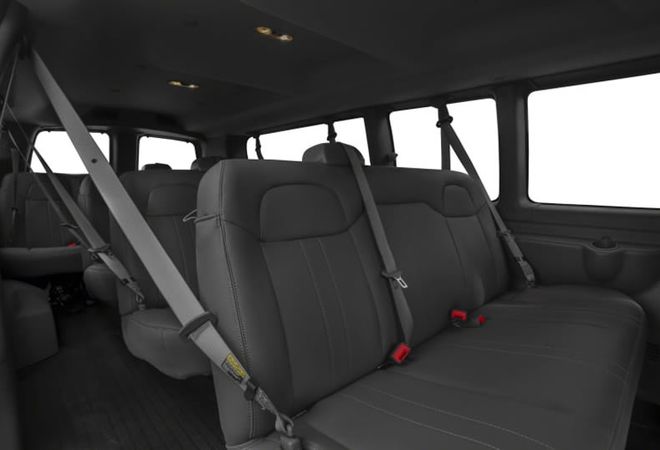 Chevrolet Express Passenger 2023 Дополнительный ряд сидений. Авто Премиум Груп