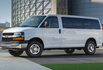 Chevrolet Express Passenger 2025