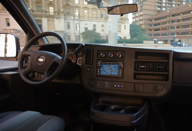 Chevrolet Express Passenger 2020 Продвинутый медиацентр Chevrolet. Авто Премиум Груп