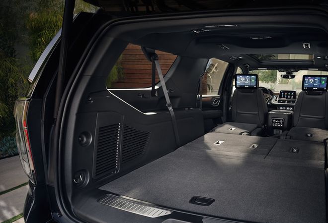 Chevrolet Suburban 2021 Лучший в классе объём багажника – 4098 литров. Авто Премиум Груп