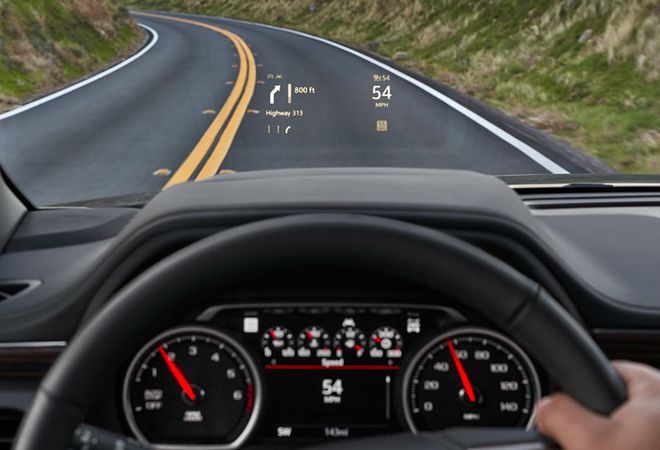 Chevrolet Suburban 2021 15-дюймовая проекция на лобовое стекло. Авто Премиум Груп