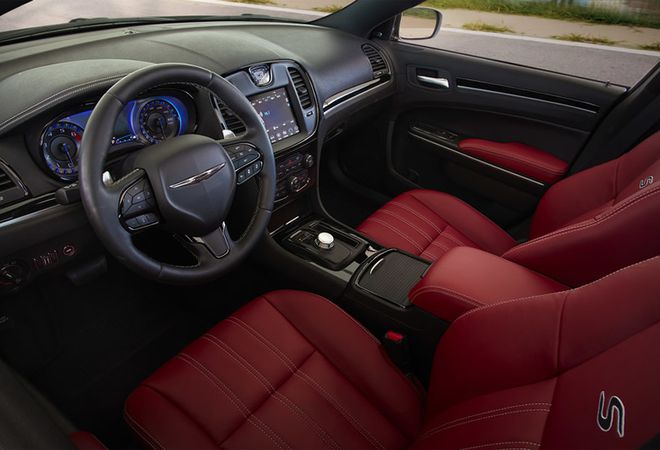 Chrysler 300 2021 Пакет опций Red S Appearance Package. Авто Премиум Груп