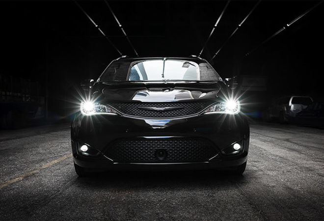Chrysler Pacifica 2020 Продвинуто освещение – светодиодное и ксеноновое. Авто Премиум Груп